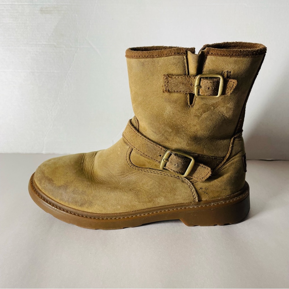 UGG Kids Kinzey Weatherproof Buckle Ankle Boot Brown size 2